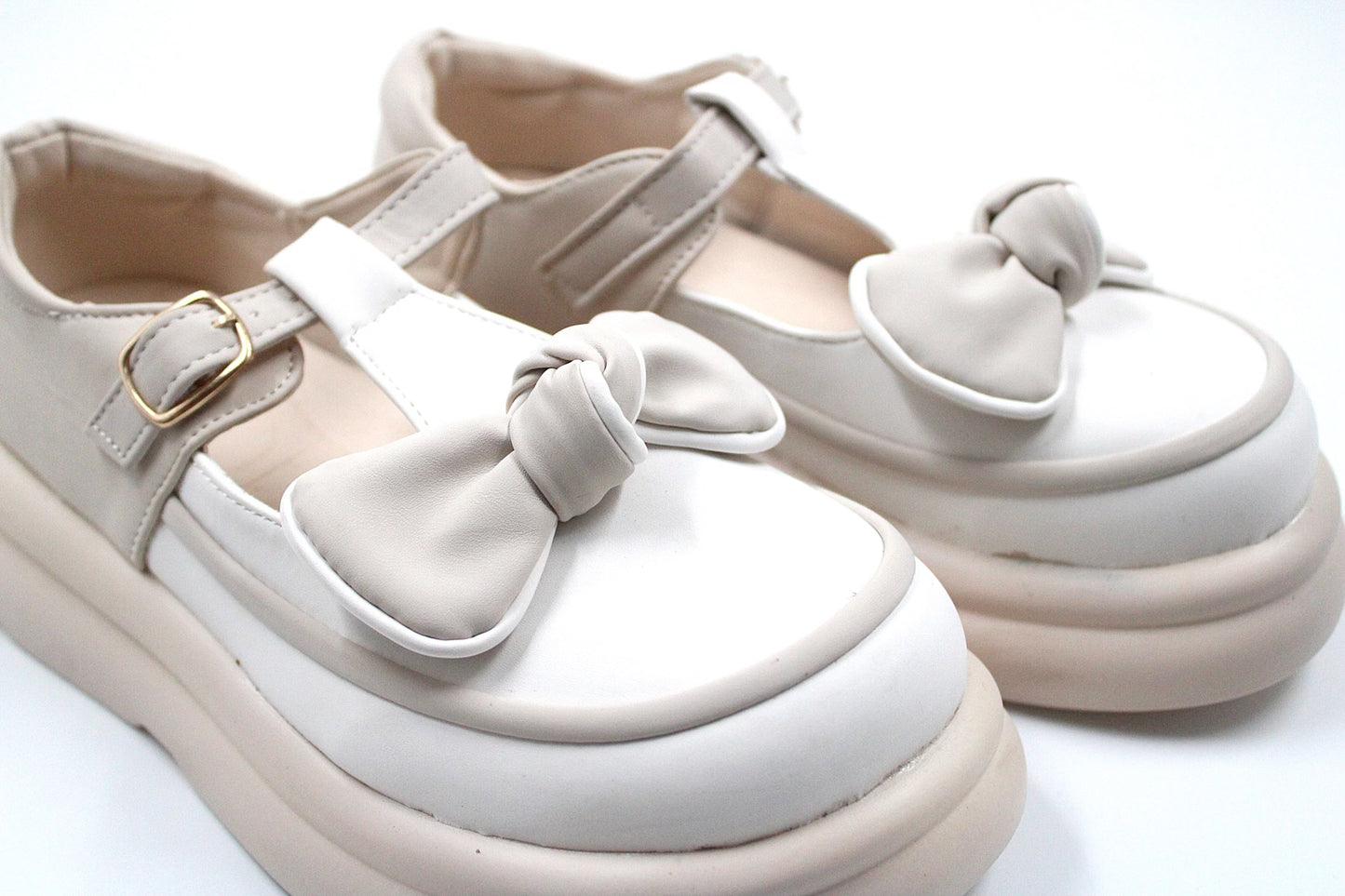 Girls beige casual loafer by Ket kids