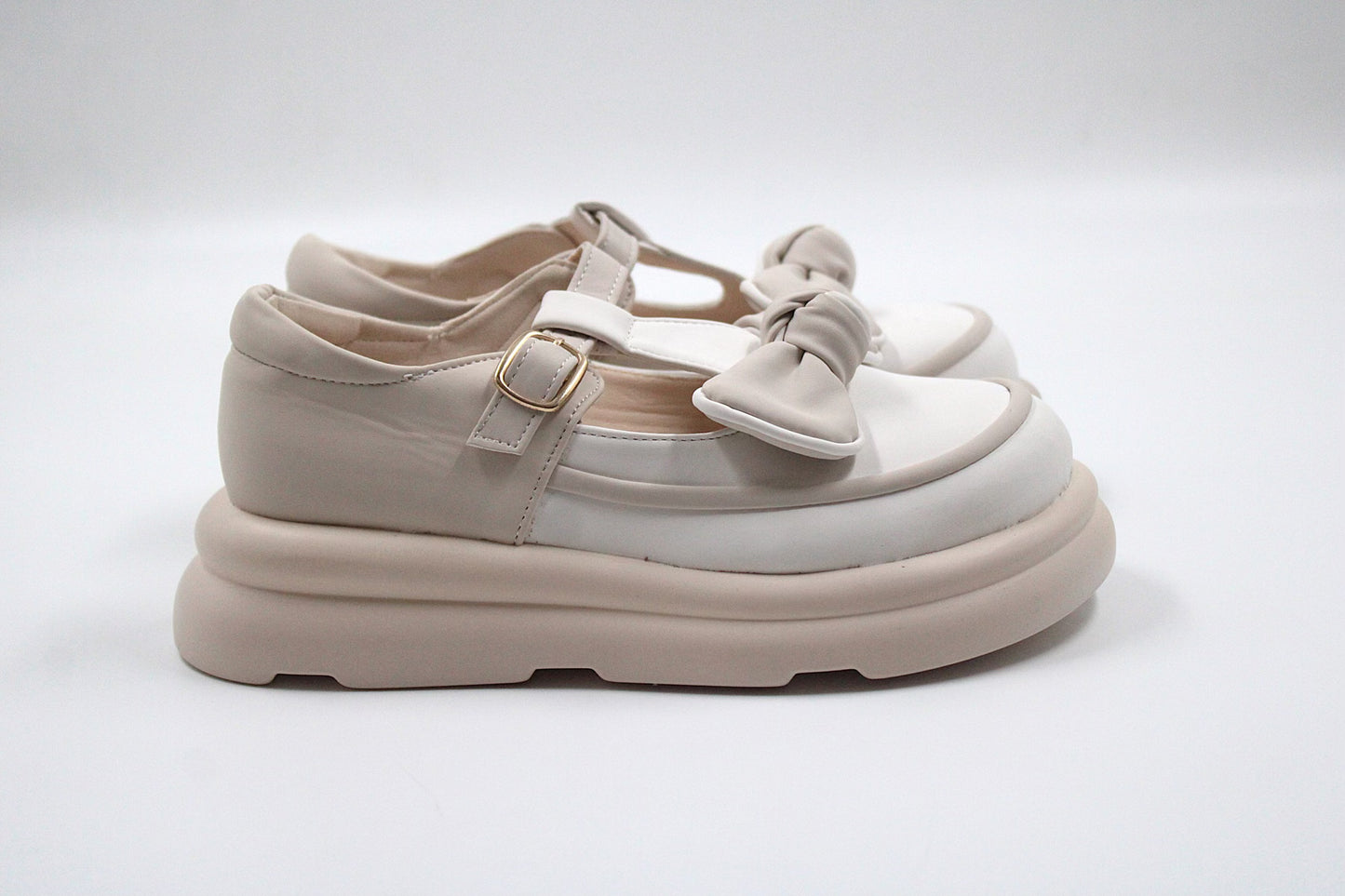 Girls beige casual loafer by Ket kids