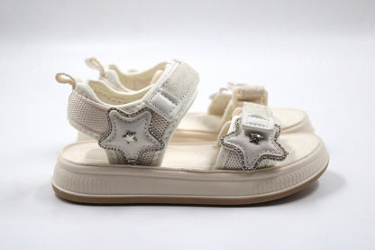 Girls white comfortable sandal by Ket kids