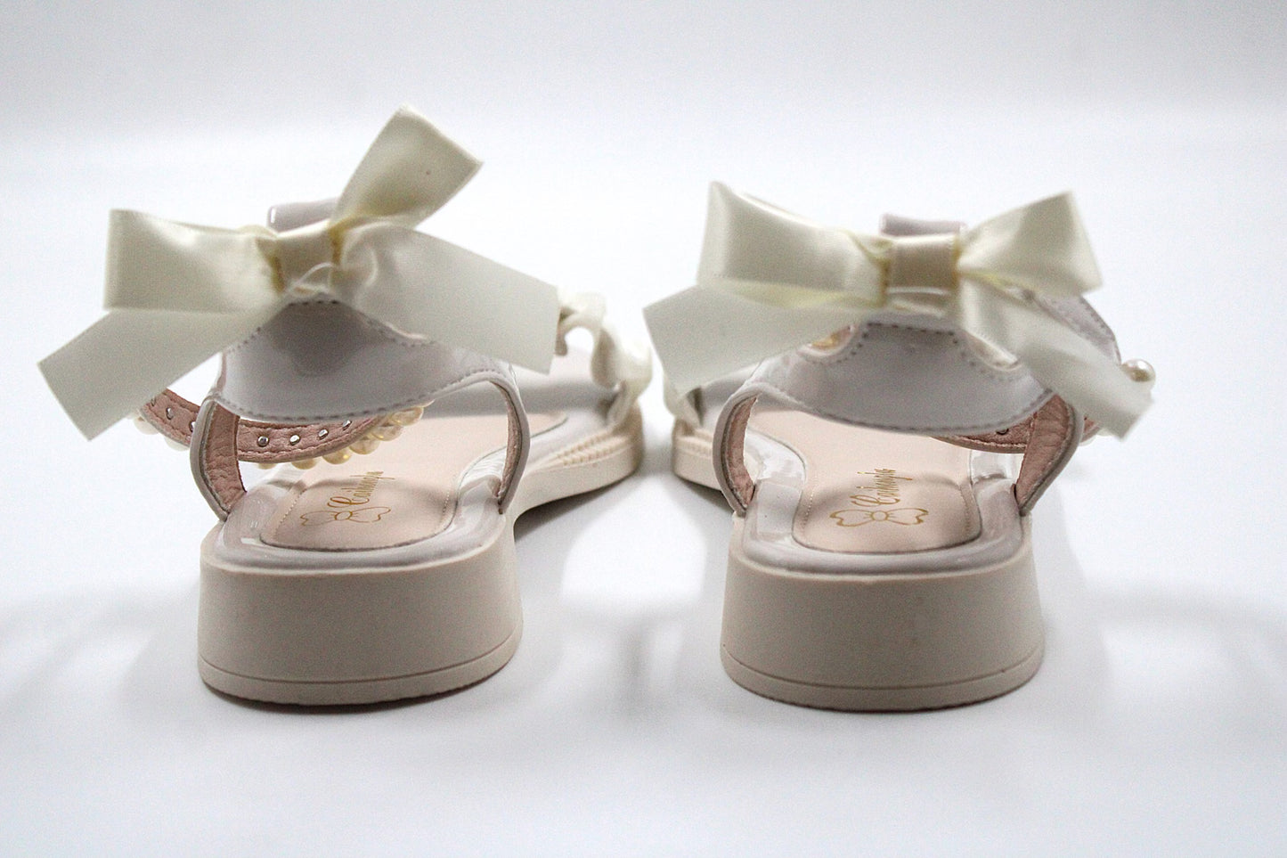 Girls white glamorous sandal by Ket kids